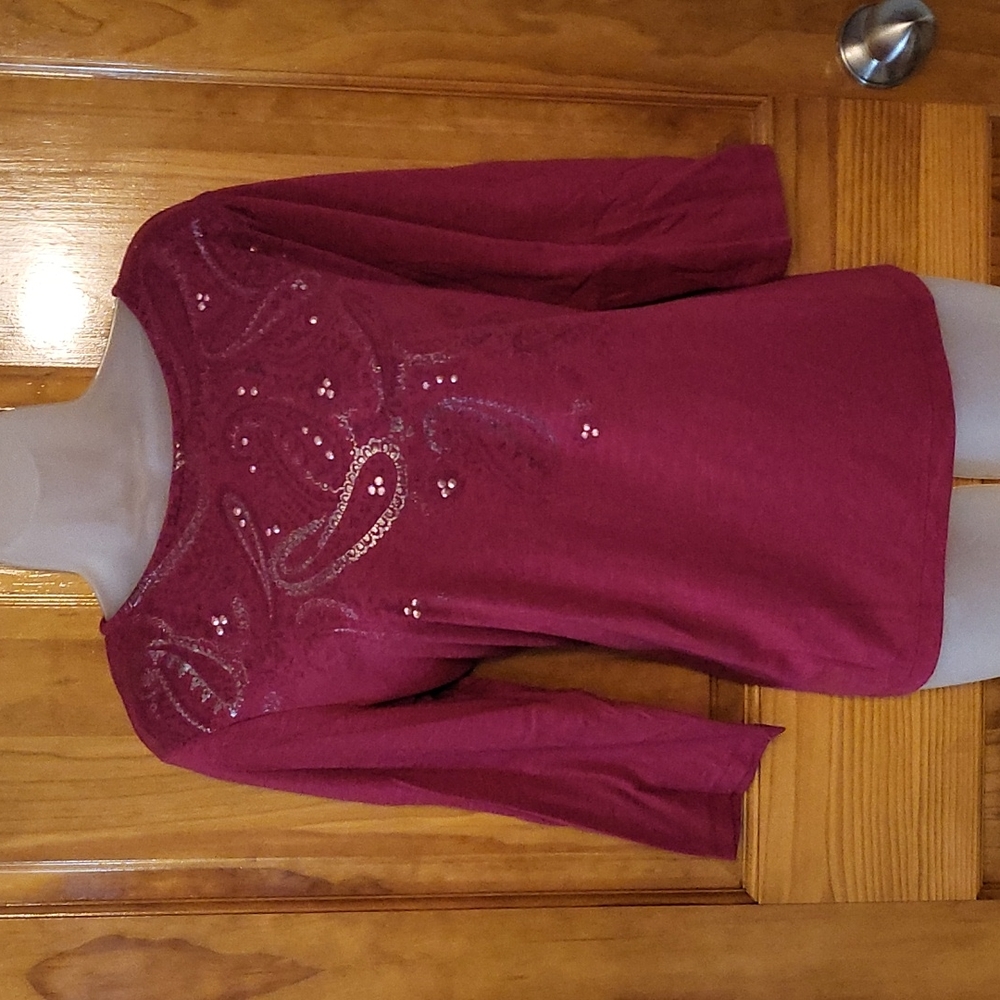 White Stag blouse with paisley pattern. Size:XL